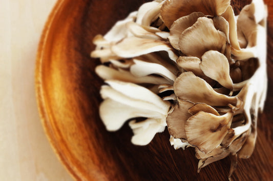 Incorporate the optimal maitake dosage into your daily wellness routine for health benefits.